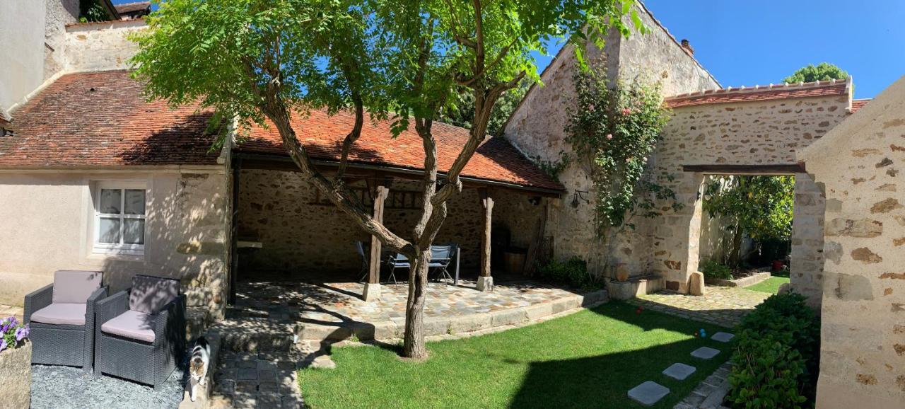 La Maison D'Emilie - Chambres D'Hotes Chaumes-en-Brie Kültér fotó