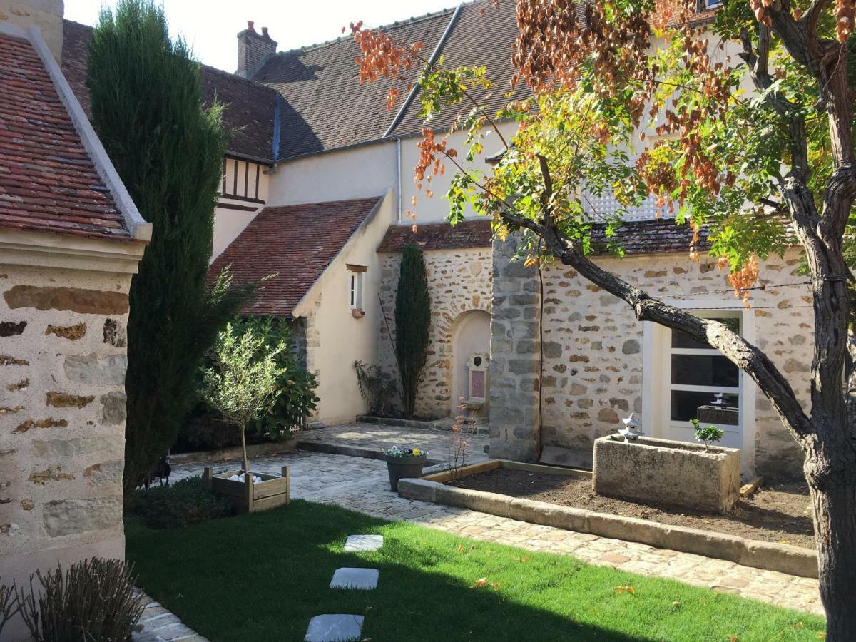 La Maison D'Emilie - Chambres D'Hotes Chaumes-en-Brie Kültér fotó